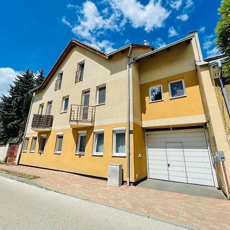 Gold Apartman Nagykanizsa Exterior foto